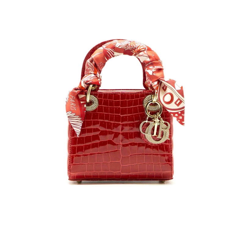 LADY DIOR MINI IN CHERRY RED CANNAGE LAMBSKIN  mivgarvge